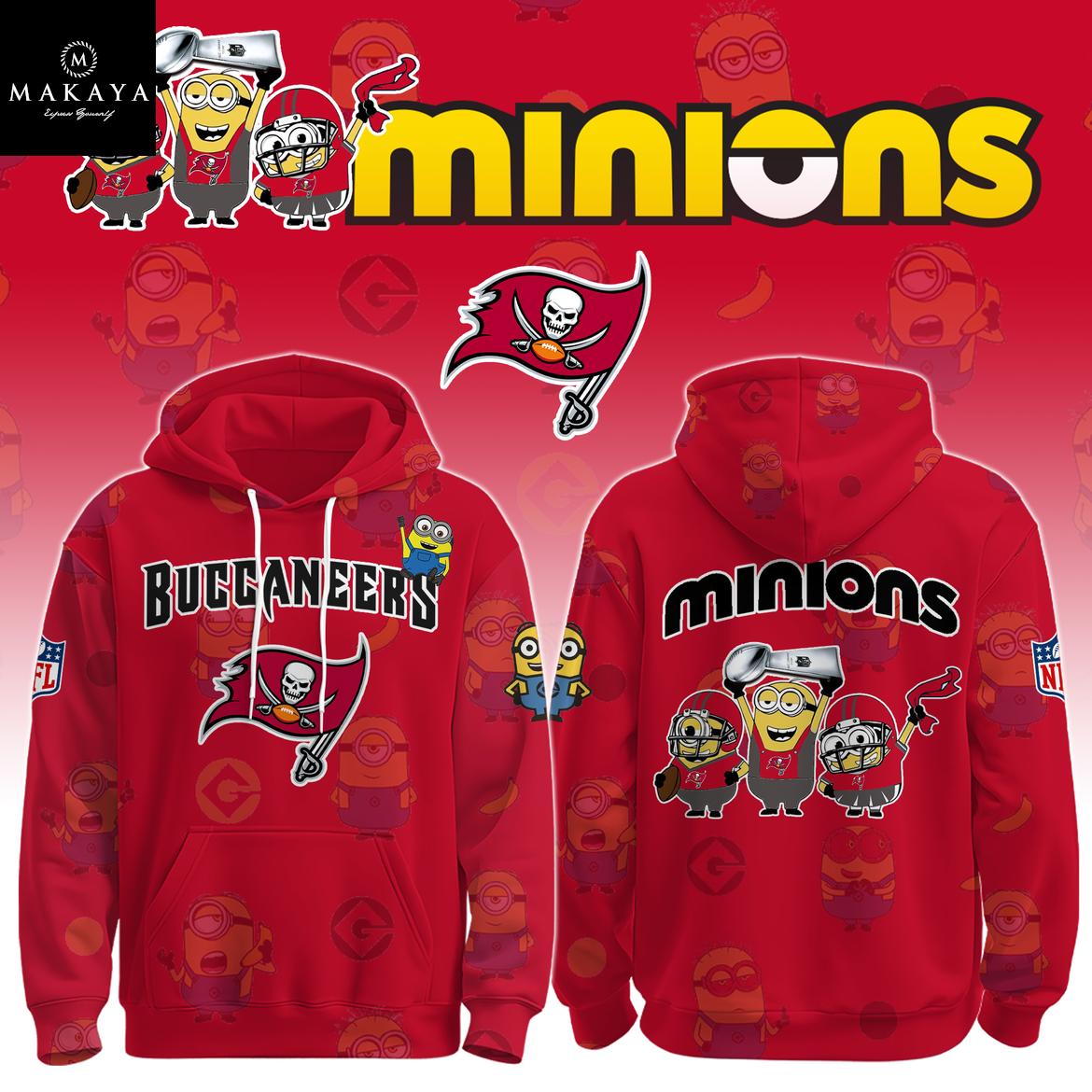 Tampa Bay Buccaneers x Minions Celebrate NFL Holiday Game 2025 Hoodie T-Shirt